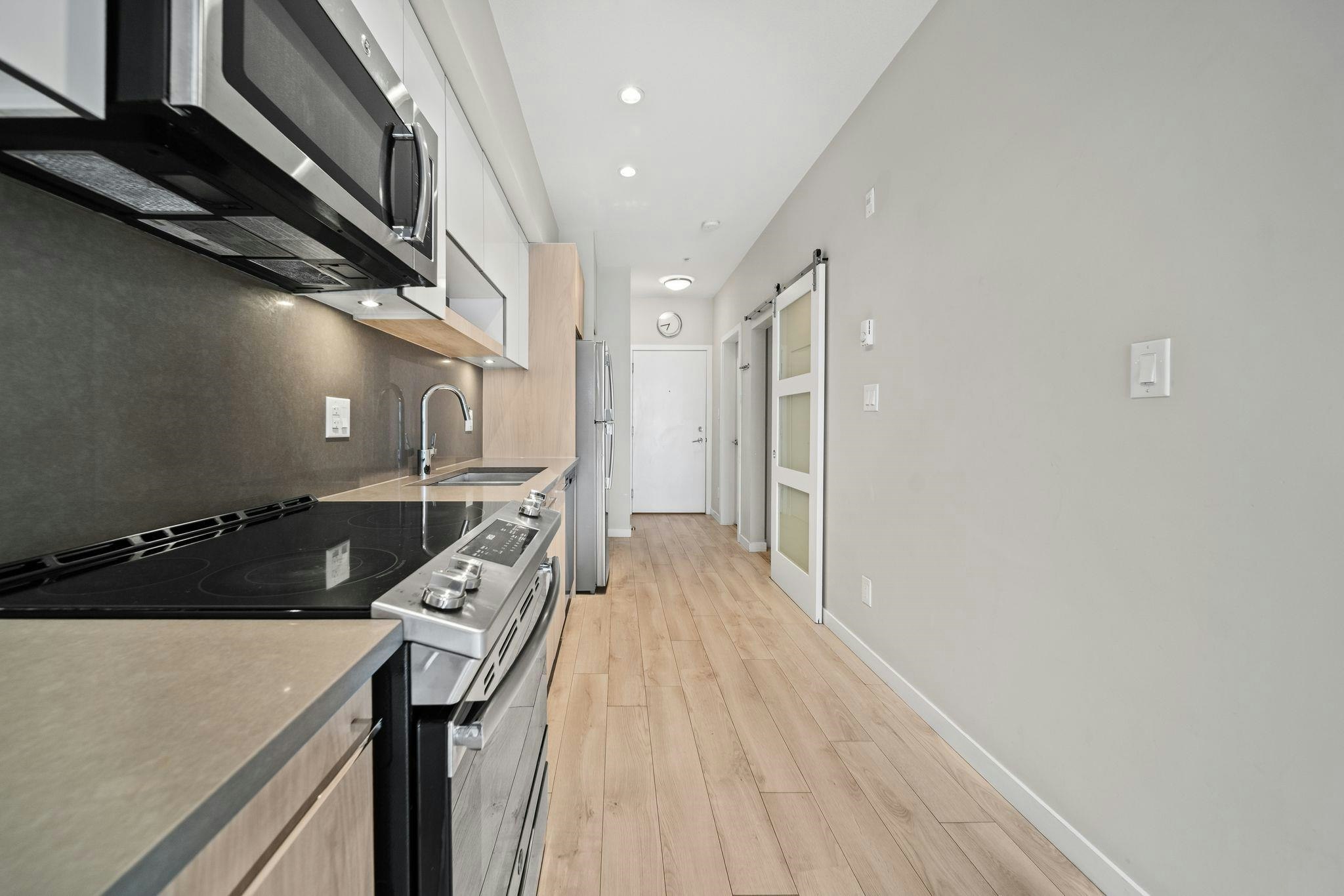 303-13768 108 Avenue, Surrey, BC, V3T 0L9 - 10