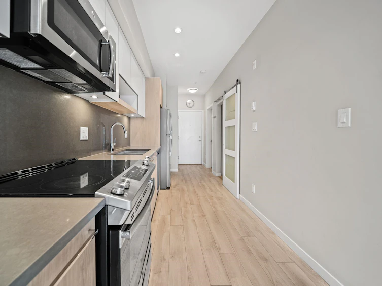 303-13768 108 Avenue, Surrey, BC, V3T 0L9 - 10