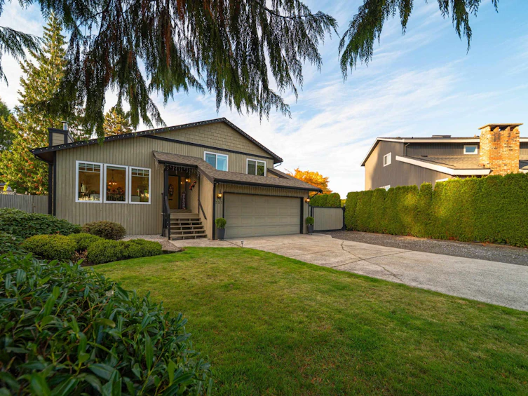 327 Mount Royal Court, Port Moody, BC, V3H 3Z3