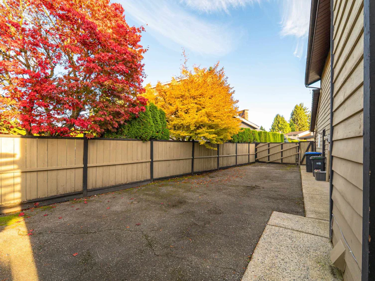 327 Mount Royal Court, Port Moody, BC, V3H 3Z3 - 39