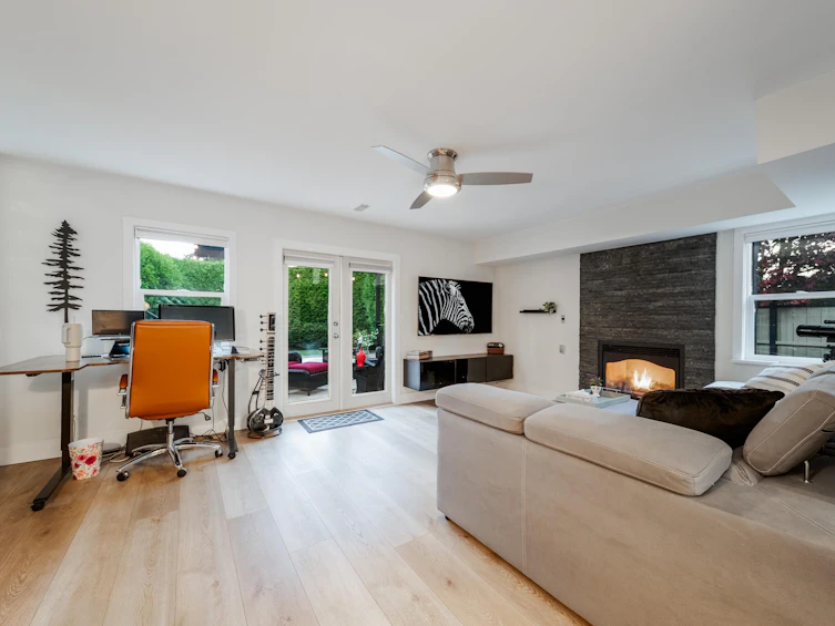 327 Mount Royal Court, Port Moody, BC, V3H 3Z3 - 11