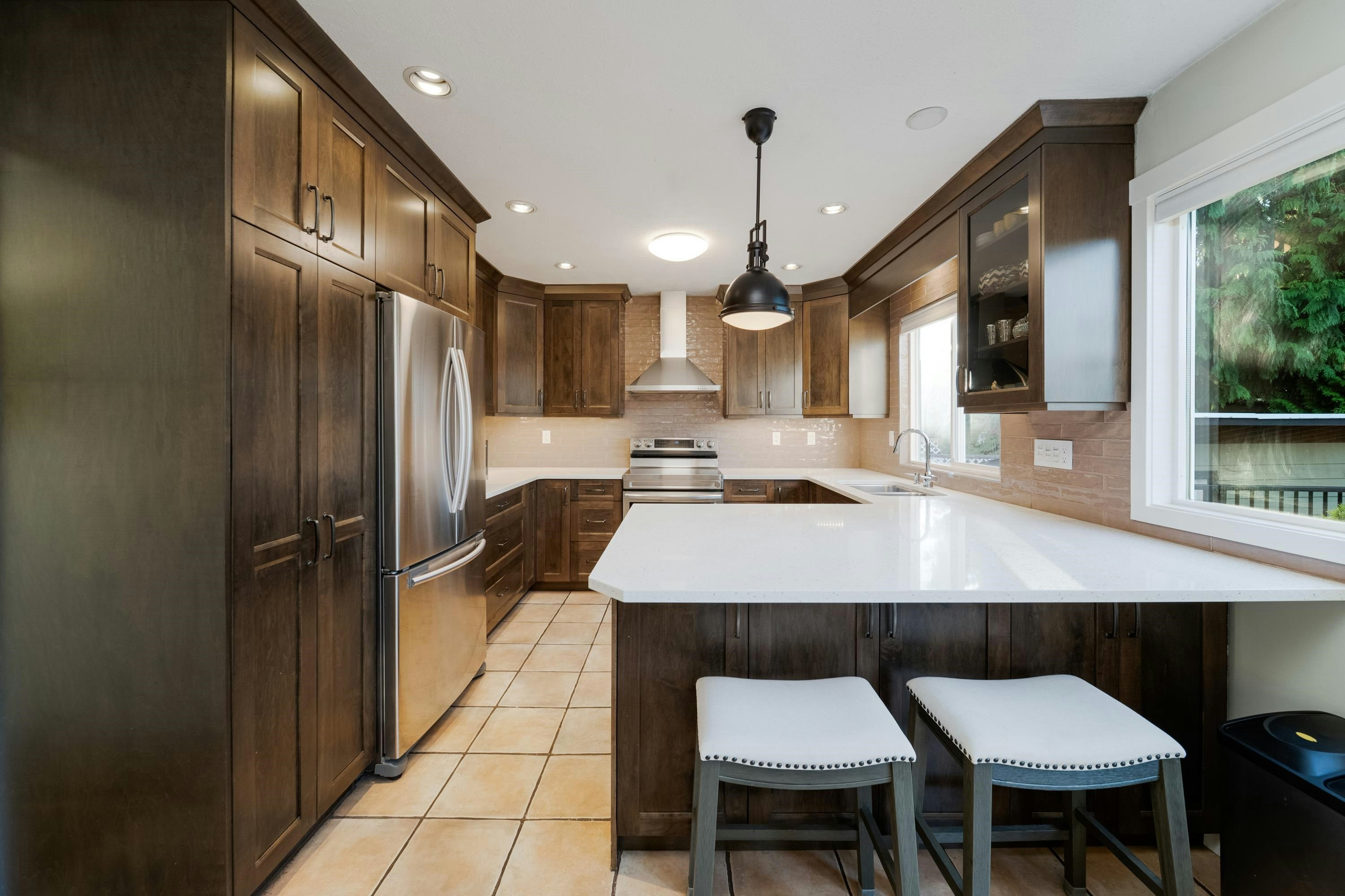327 Mount Royal Court, Port Moody, BC, V3H 3Z3 - 9