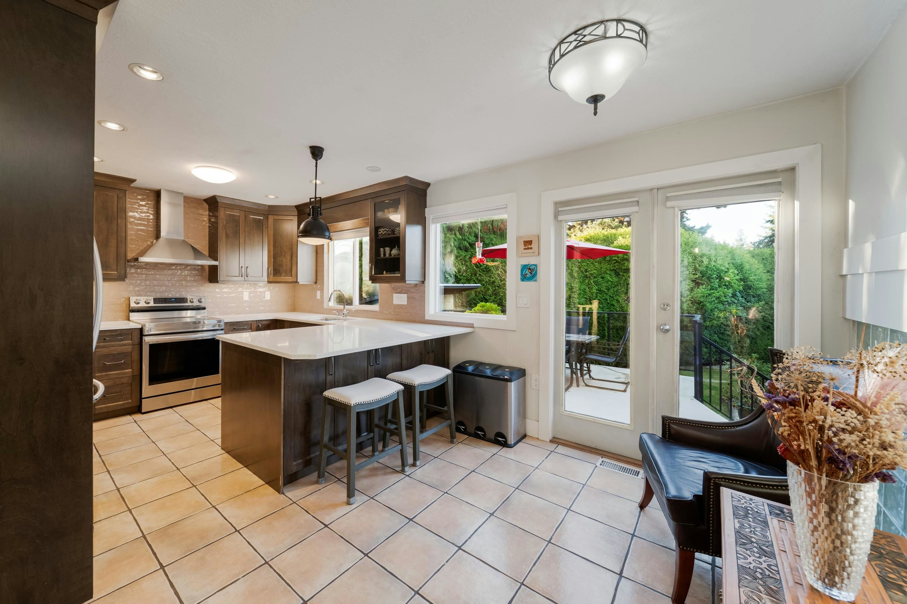 327 Mount Royal Court, Port Moody, BC, V3H 3Z3 - 8