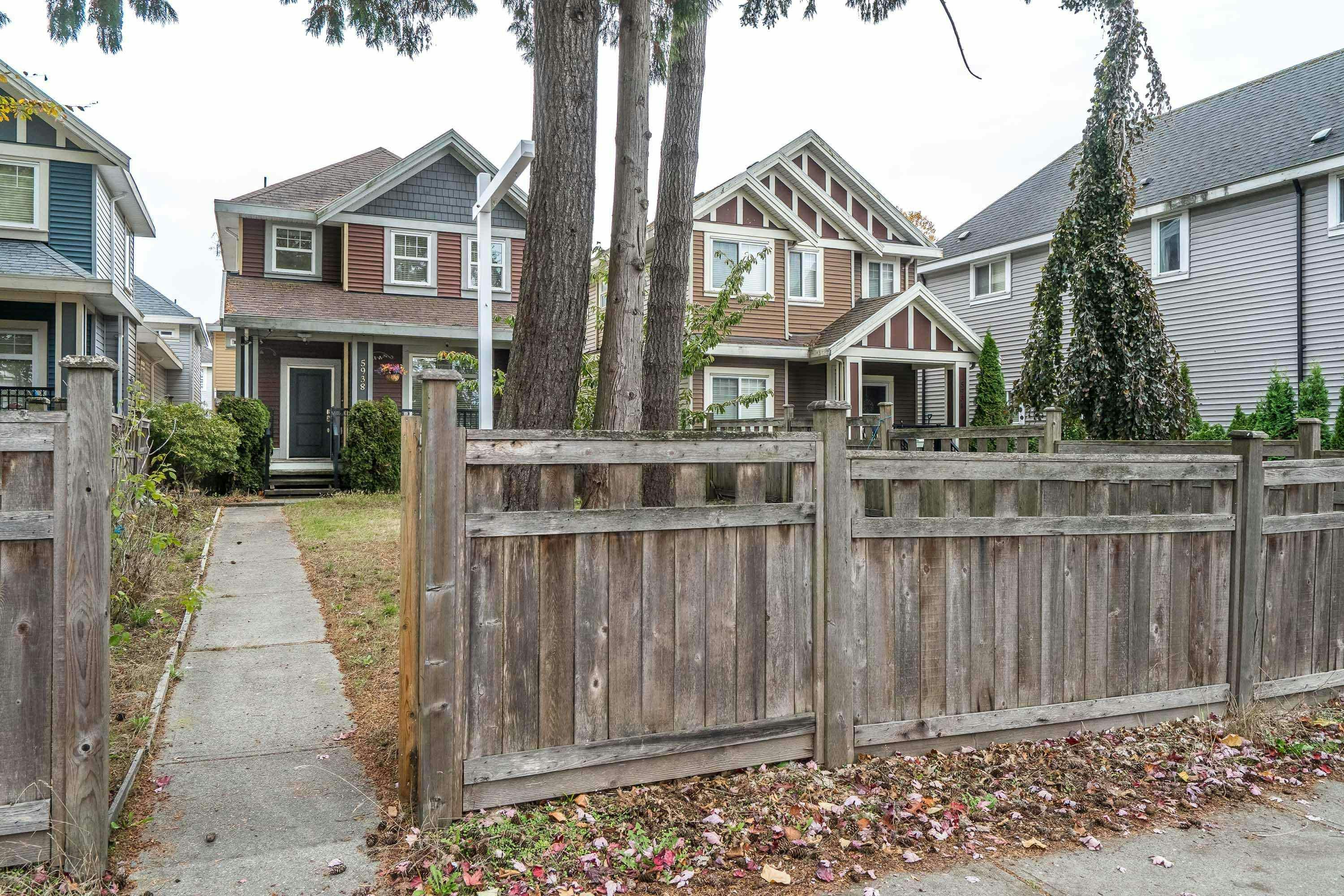 5938 128 Street, Surrey, BC, V3X 1T3