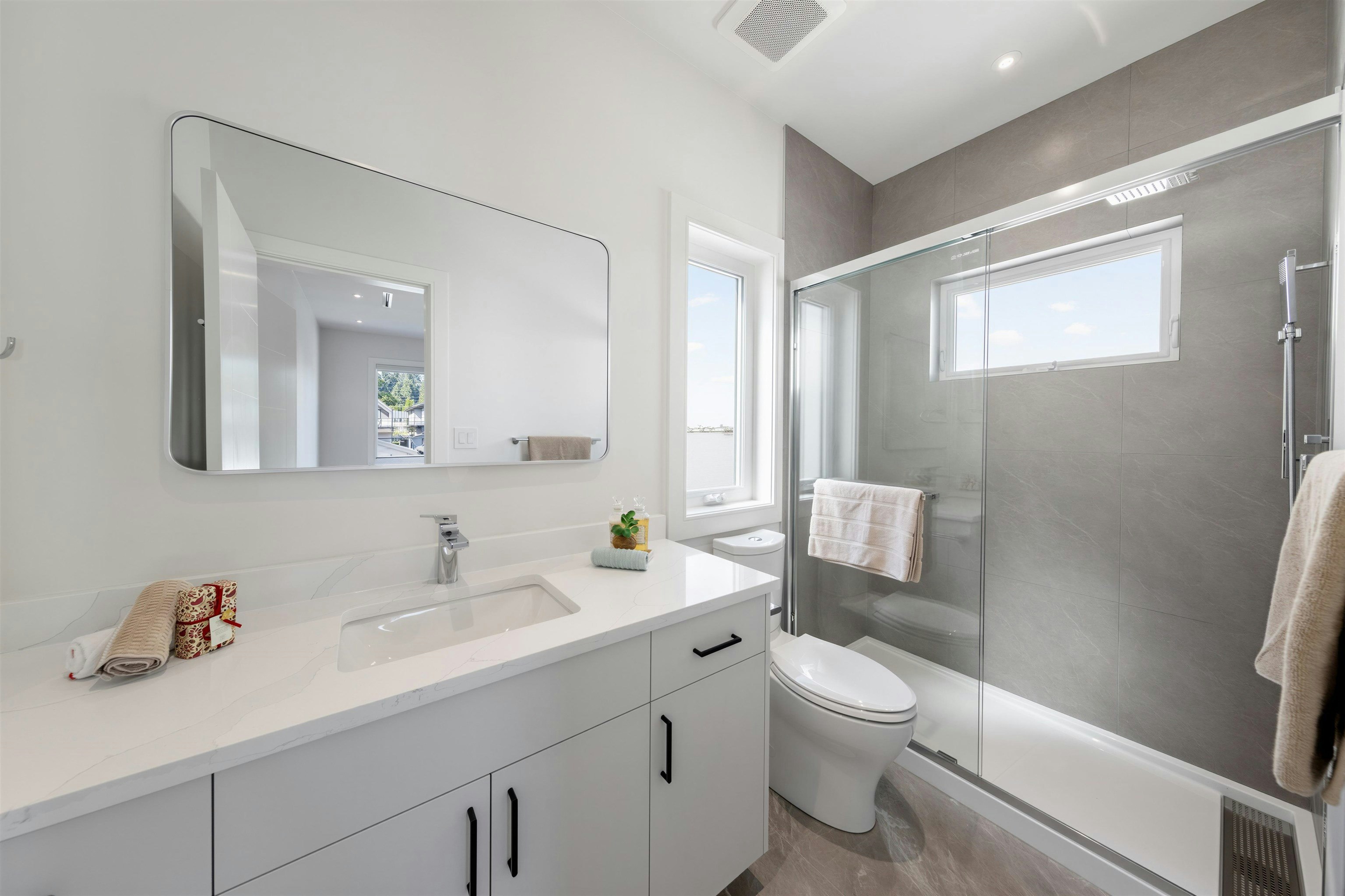 840 E 14th Street, North Vancouver, BC, V7L 2P6 - 28