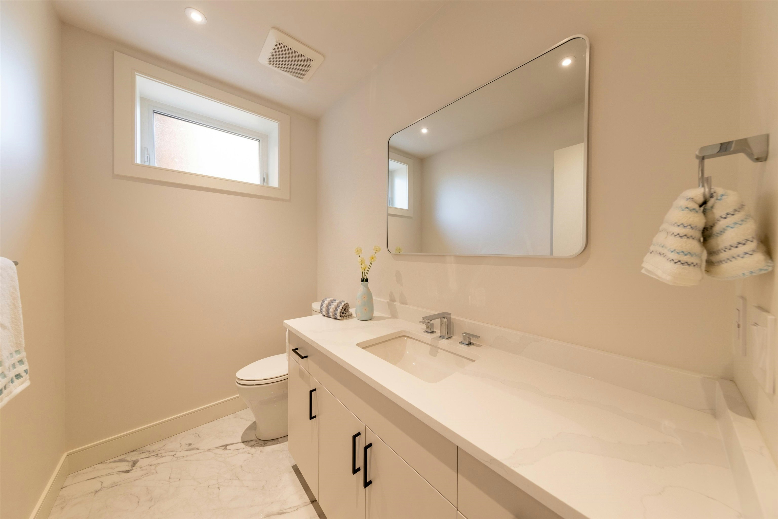 840 E 14th Street, North Vancouver, BC, V7L 2P6 - 33