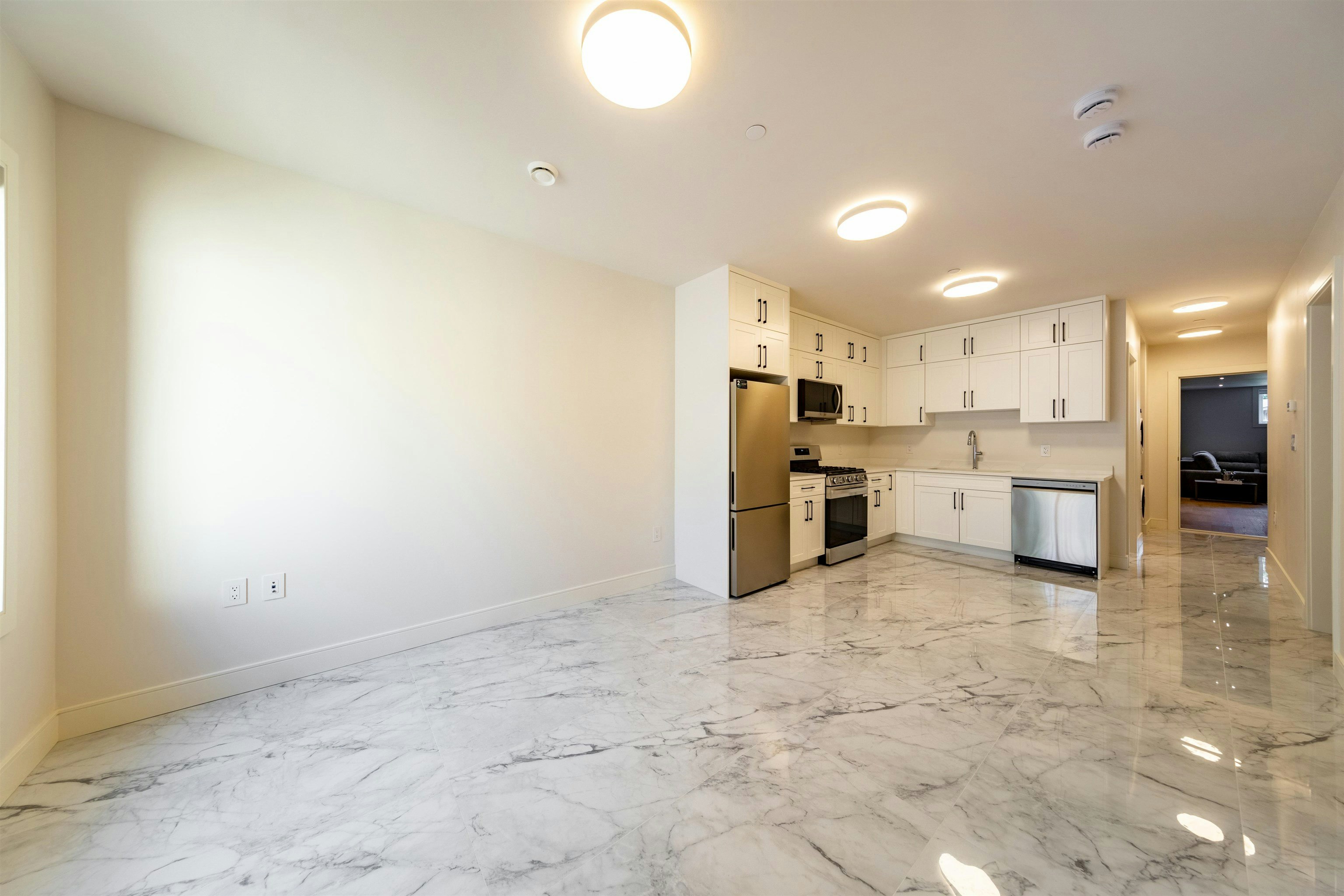 840 E 14th Street, North Vancouver, BC, V7L 2P6 - 37