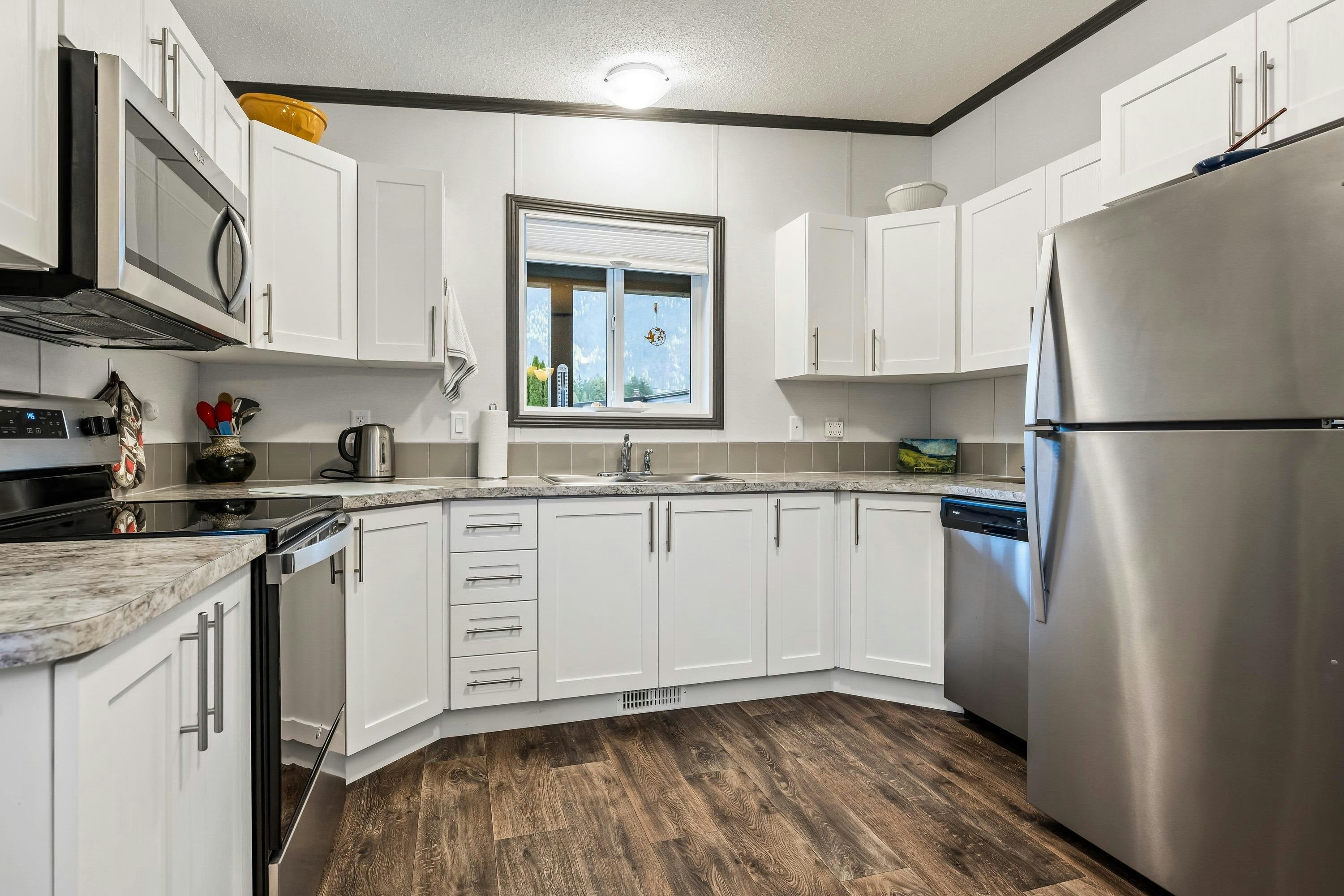18-63071 Flood Hope Road, Hope, BC, V0X 1L2 - 11