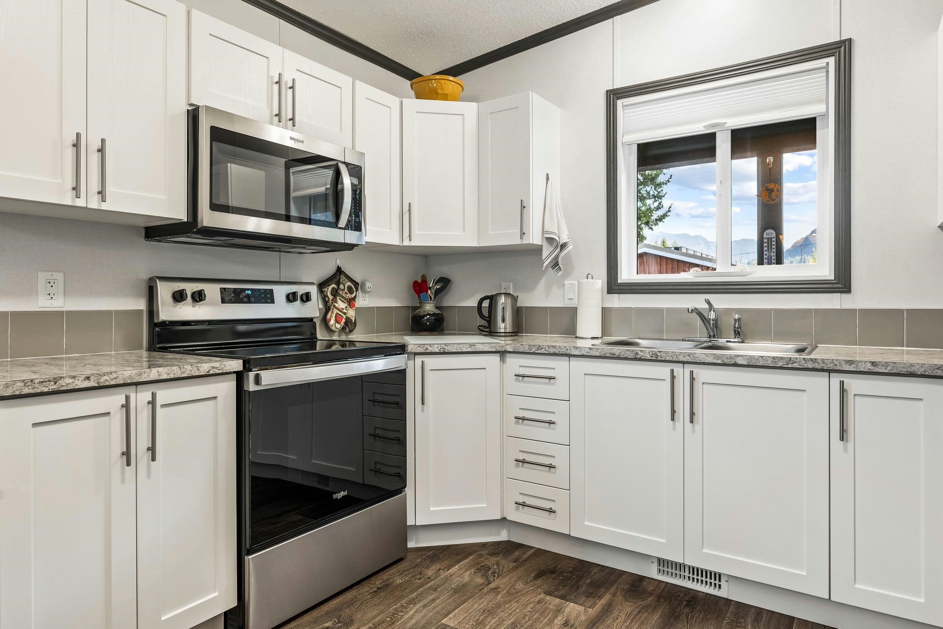 18-63071 Flood Hope Road, Hope, BC, V0X 1L2 - 12