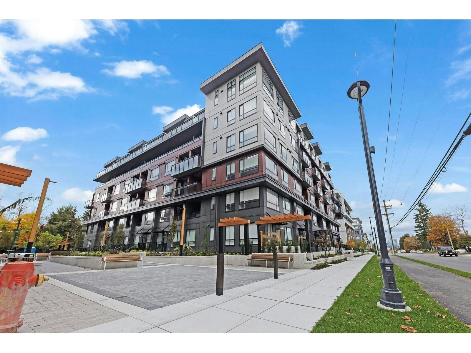 302-13838 108 Avenue, Surrey, BC, V3T 0T8