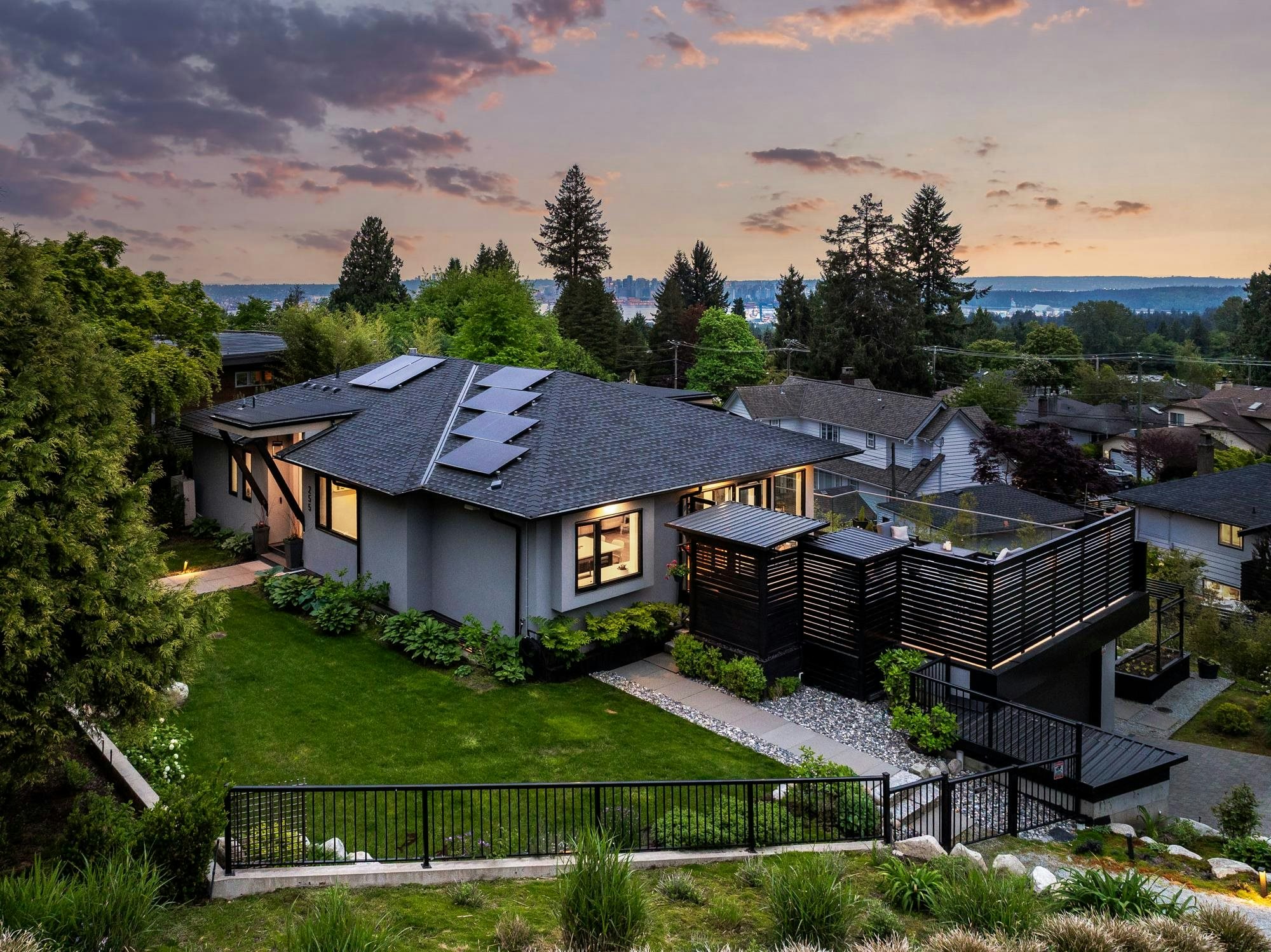 255 Sandringham Crescent, North Vancouver, BC, V7N 2R7 - 39