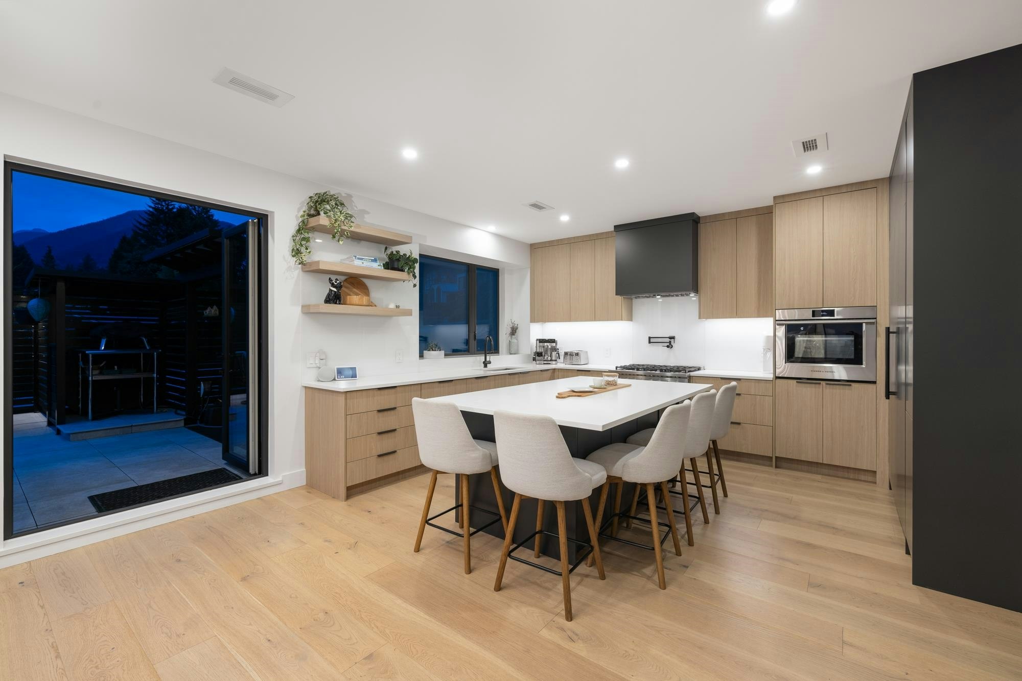 255 Sandringham Crescent, North Vancouver, BC, V7N 2R7 - 18