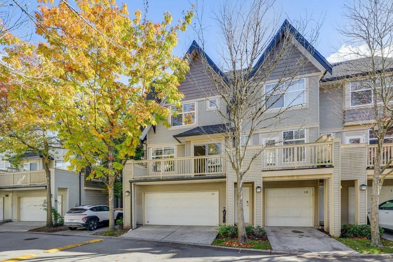 19-3711 Robson Court, Richmond, BC, V7C 5T8