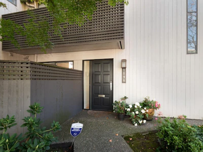 1896 Bellevue Avenue - 3