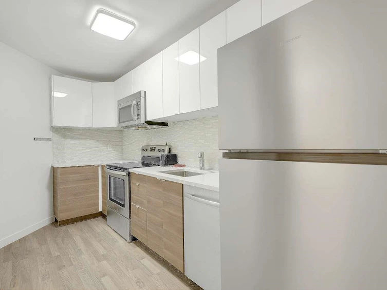 208-1106 Pacific Street, Vancouver, BC, V6E 1T4 - 8