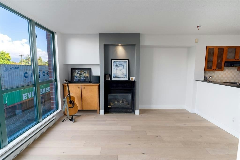 204-55 Alexander Street, Vancouver, BC, V6A 1B2 - 6
