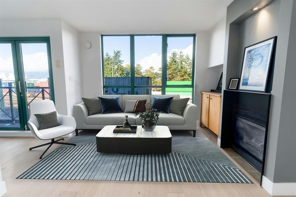 204-55 Alexander Street, Vancouver, BC, V6A 1B2
