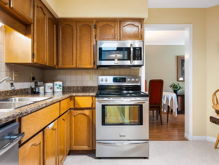 302-8725 Elm Drive, Chilliwack, BC, V2P 4Y3 - 8