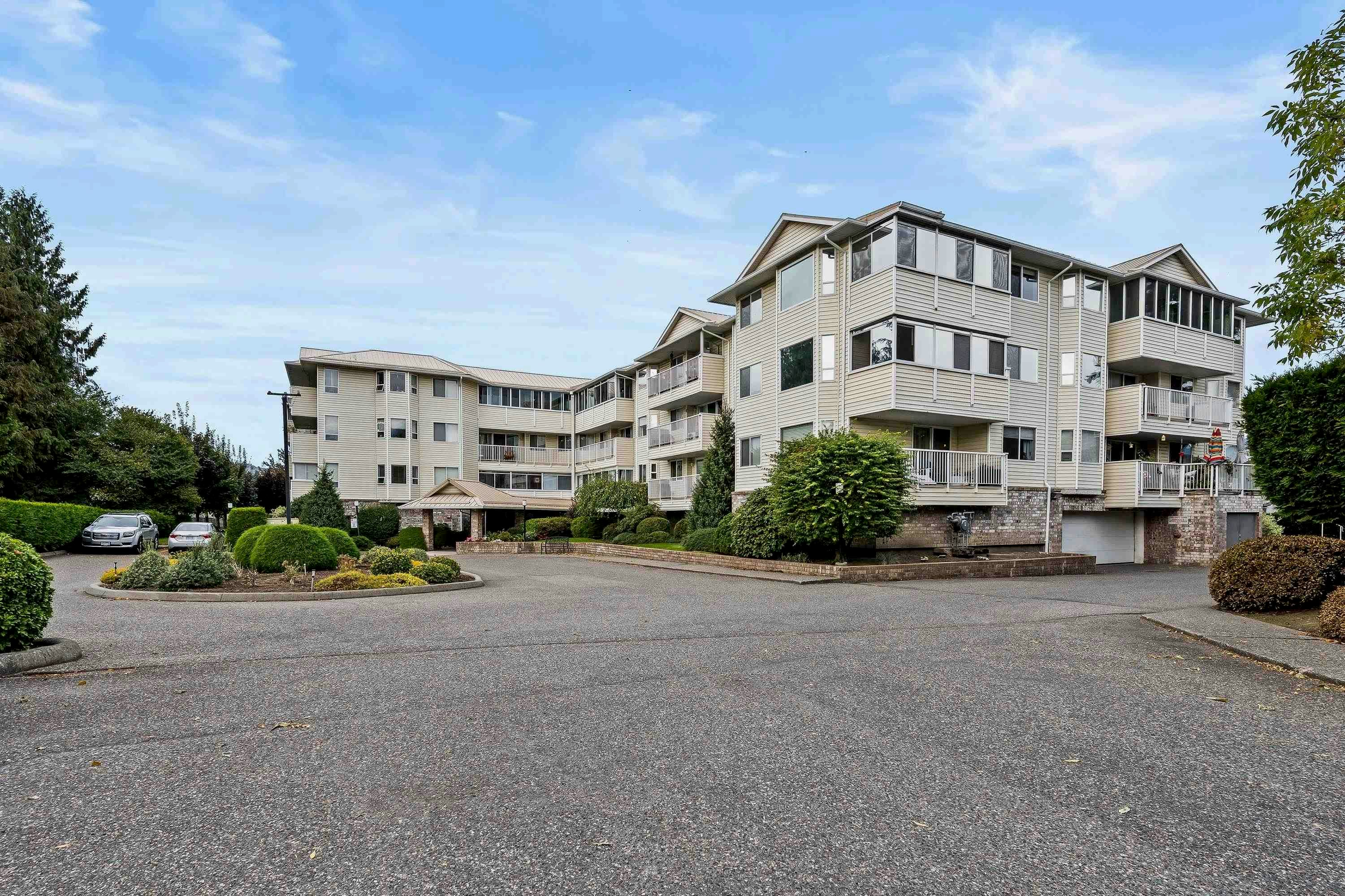 302-8725 Elm Drive - 2