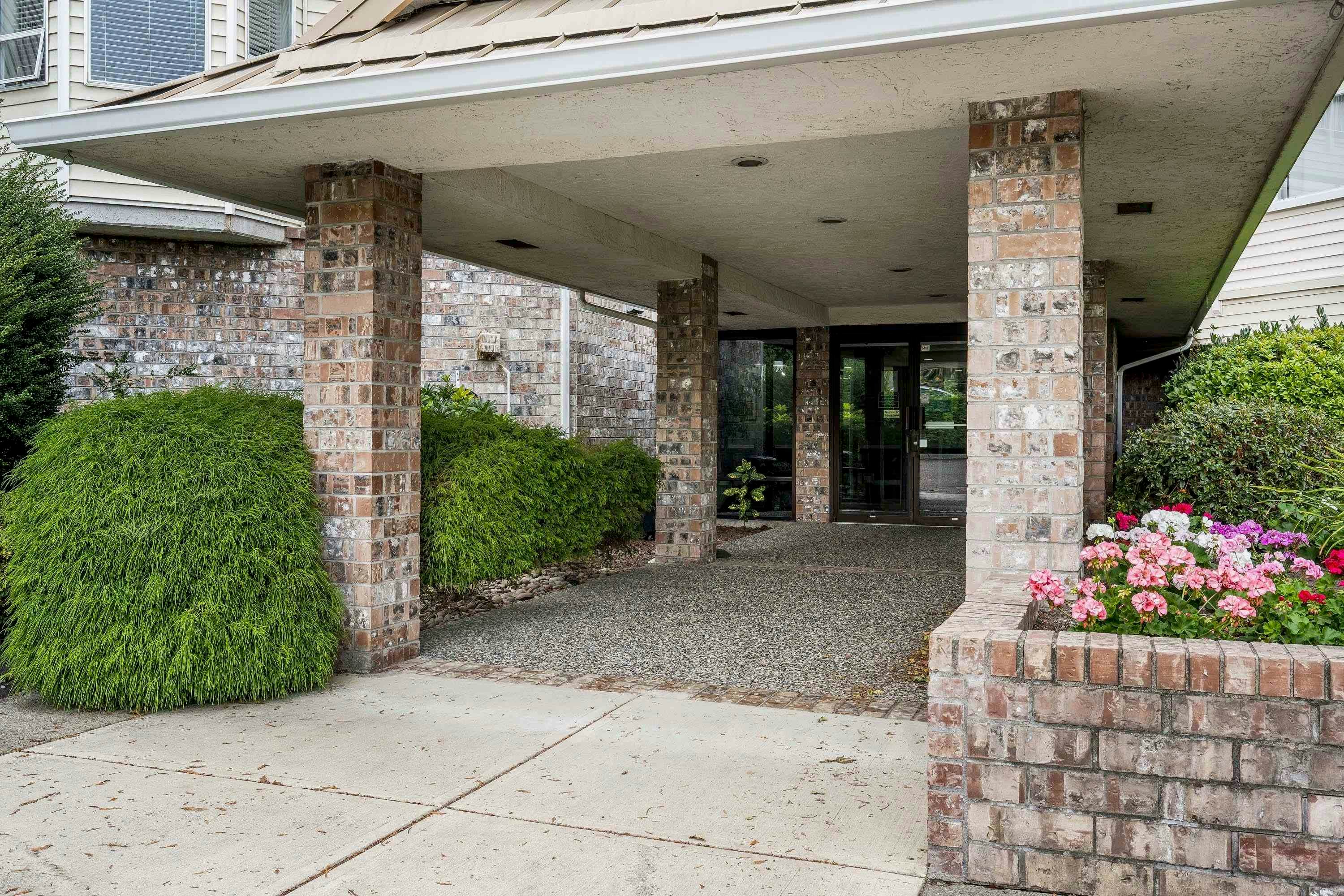 302-8725 Elm Drive - 3