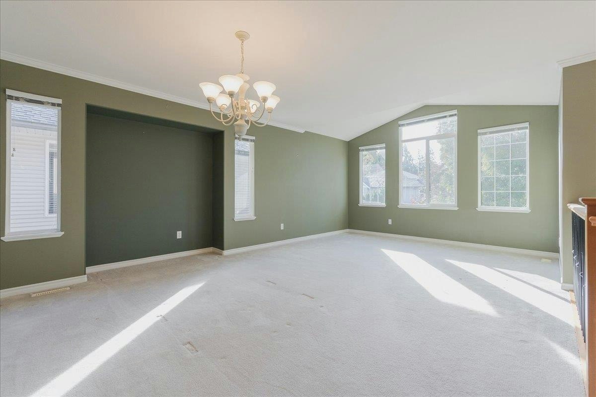 23661 114a Avenue, Maple Ridge, BC, V2W 2A4 - 2