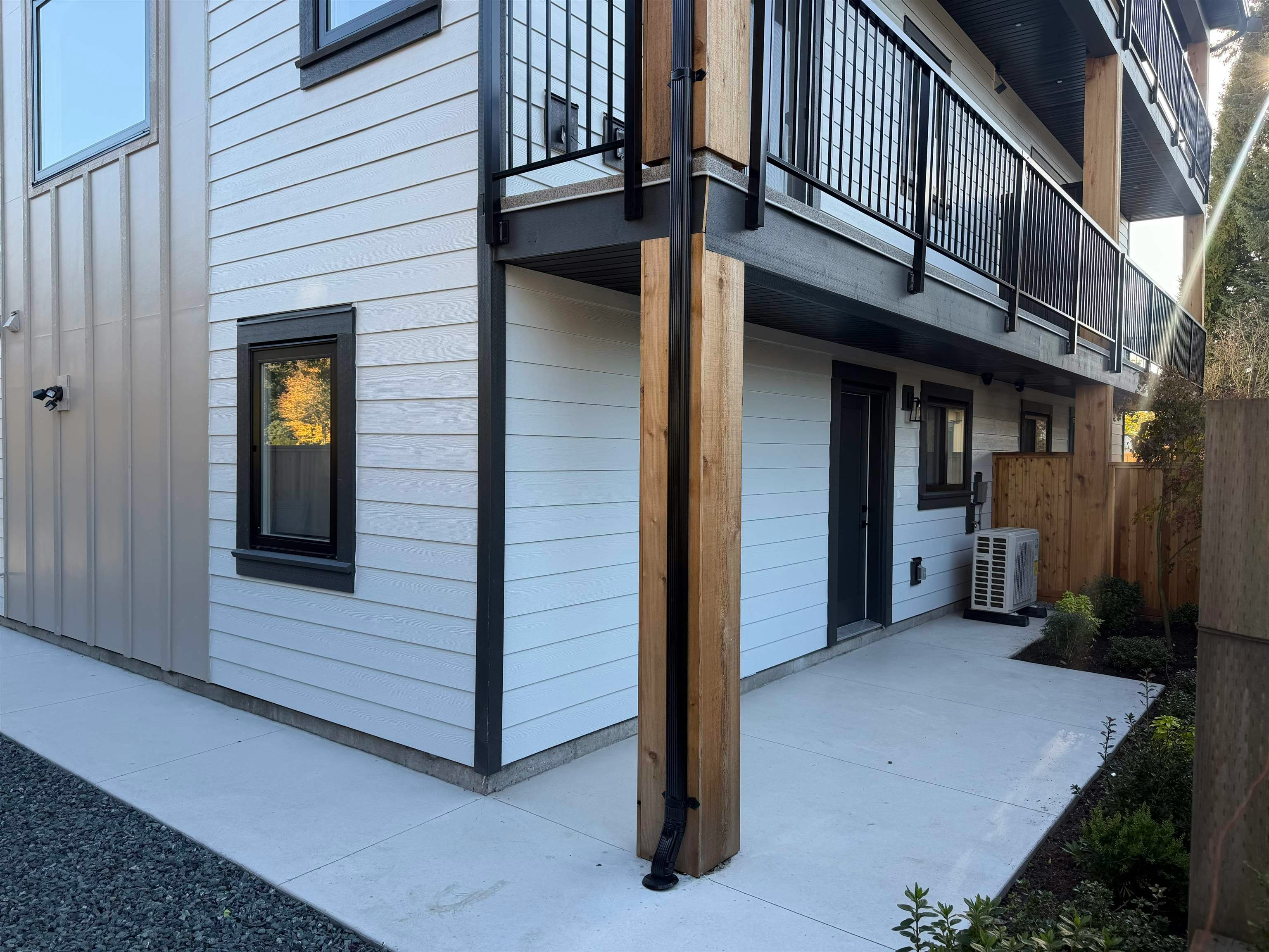 2-7087 Mary Avenue - 2