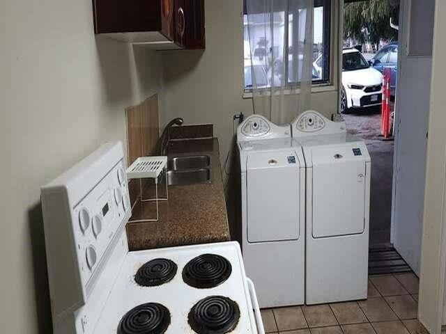 7139 10 Avenue, Burnaby, BC, V3N 2R5 - 7