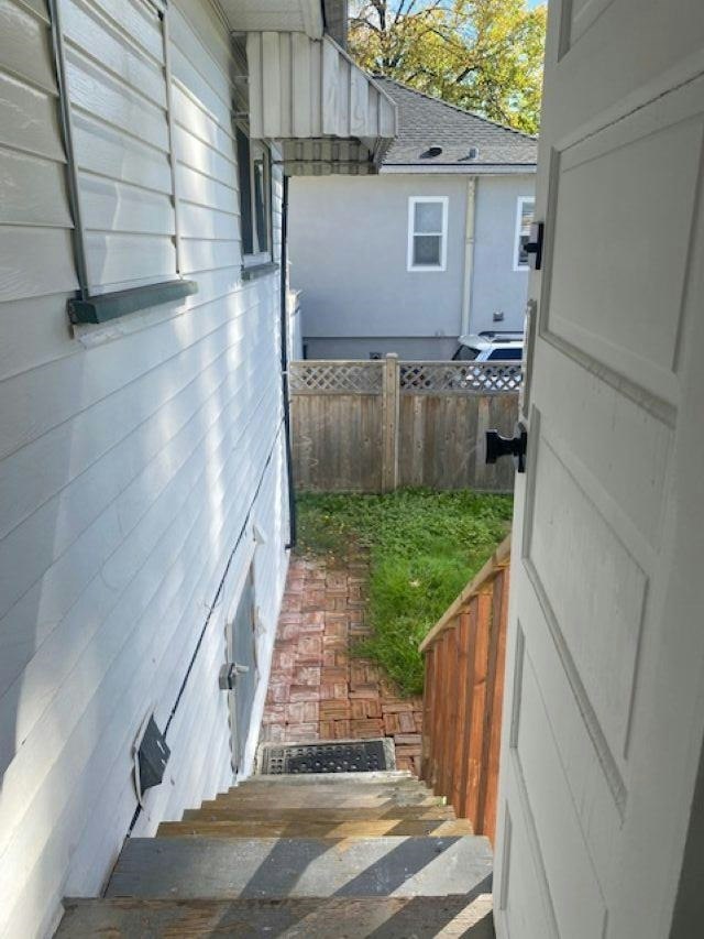 Upper-7429 Canada Way, Burnaby, BC, V3N 3J7 - 11