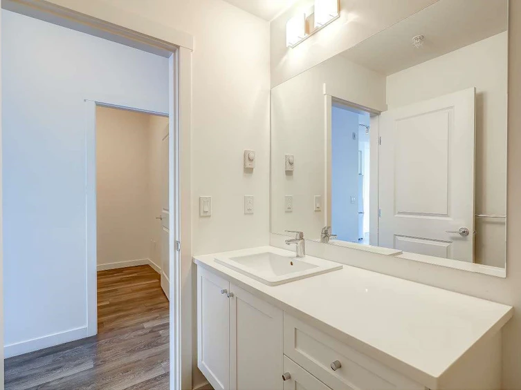 215-15825 85 Ave Avenue, Surrey, BC, V4N 6W9 - 14