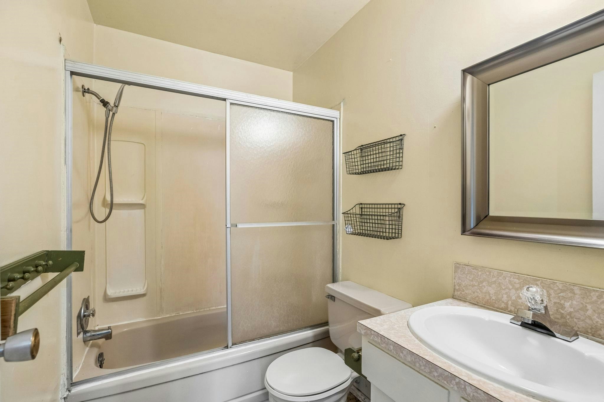 3740 Blundell Road, Richmond, BC, V7C 1G4 - 29
