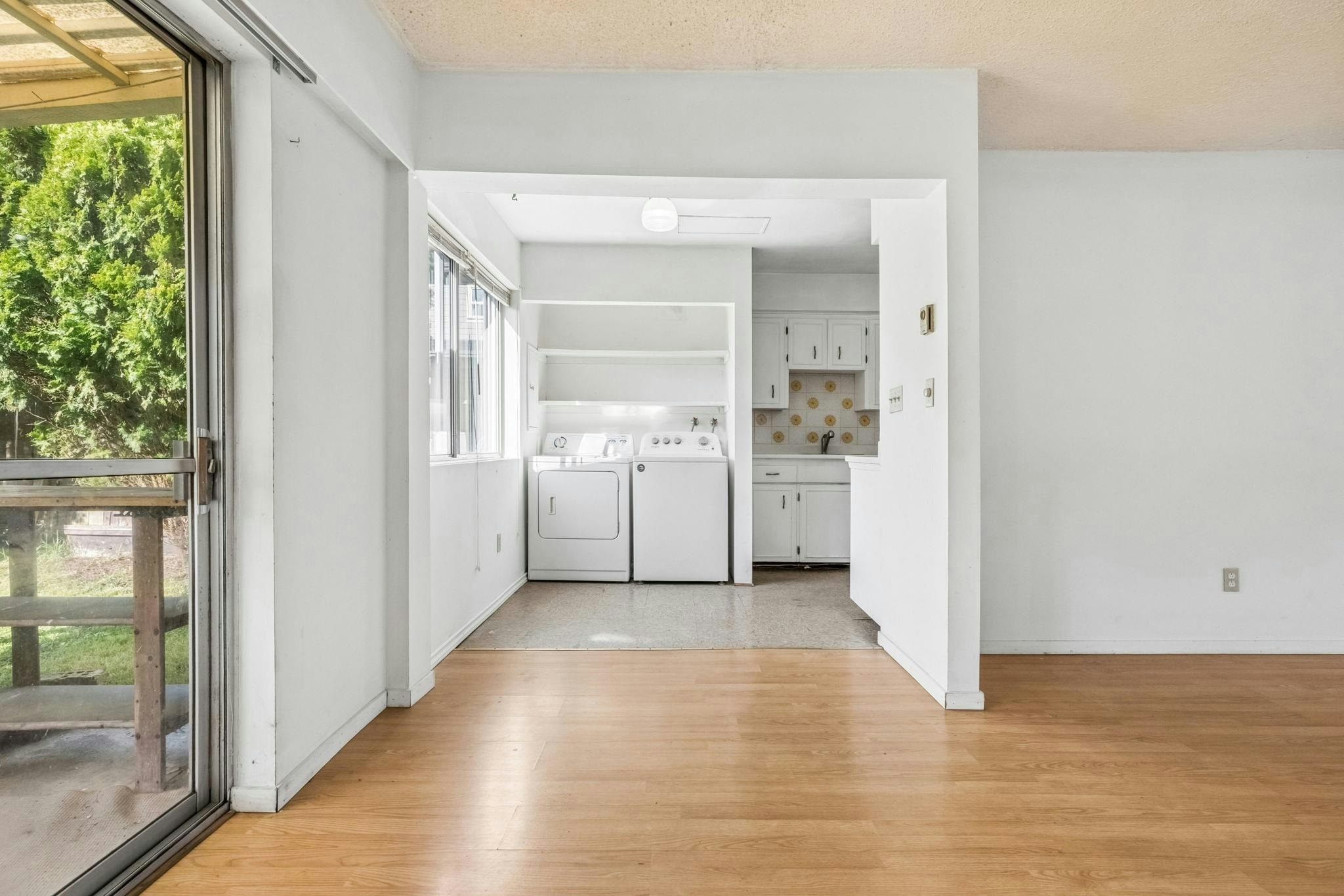3740 Blundell Road, Richmond, BC, V7C 1G4 - 9