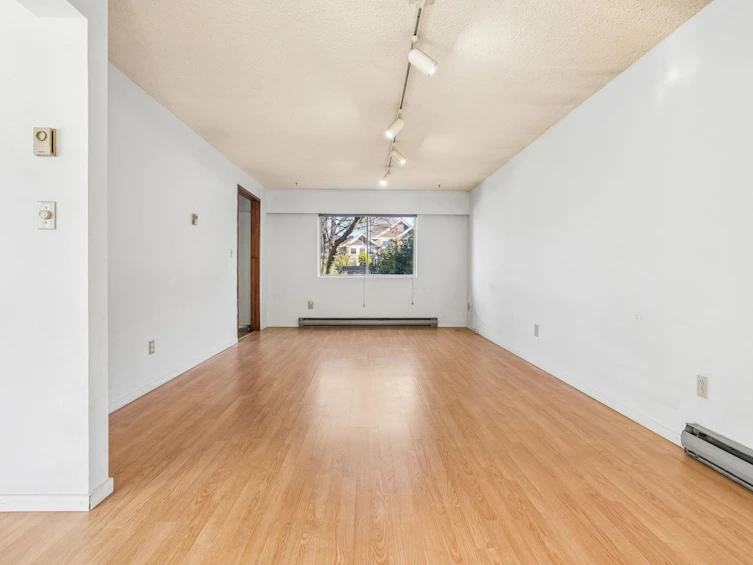 3740 Blundell Road, Richmond, BC, V7C 1G4 - 11