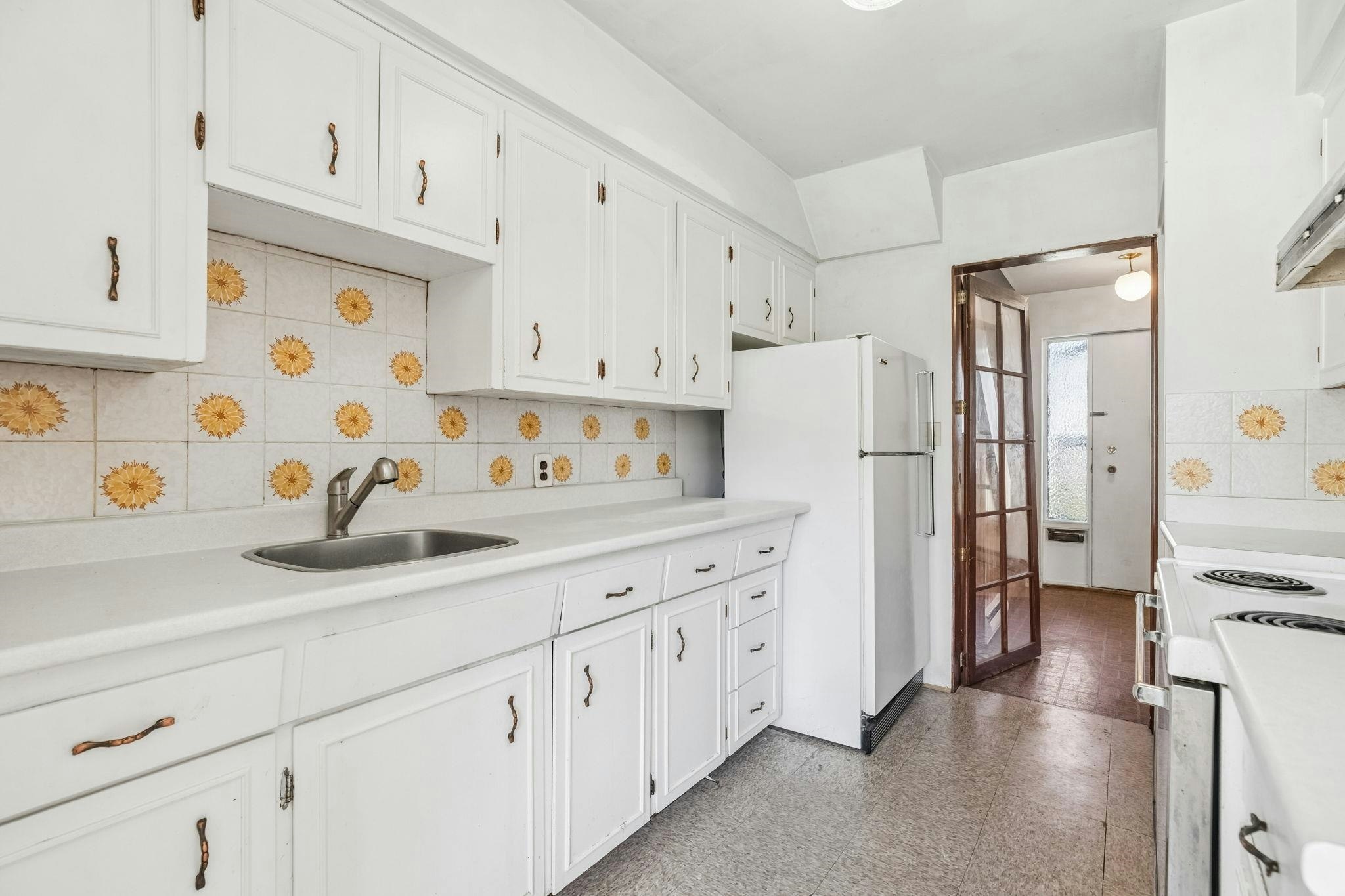 3740 Blundell Road, Richmond, BC, V7C 1G4 - 16