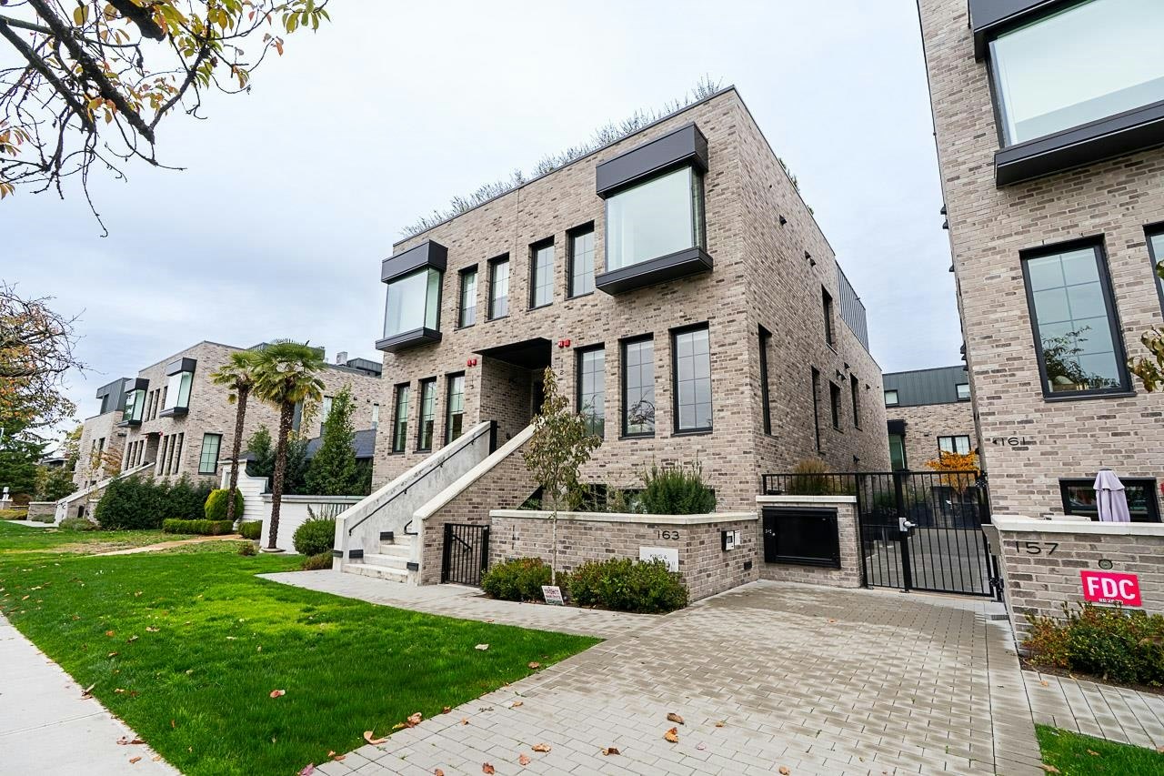 101-157 W King Edward Avenue, Vancouver, BC, V5Y 2H8