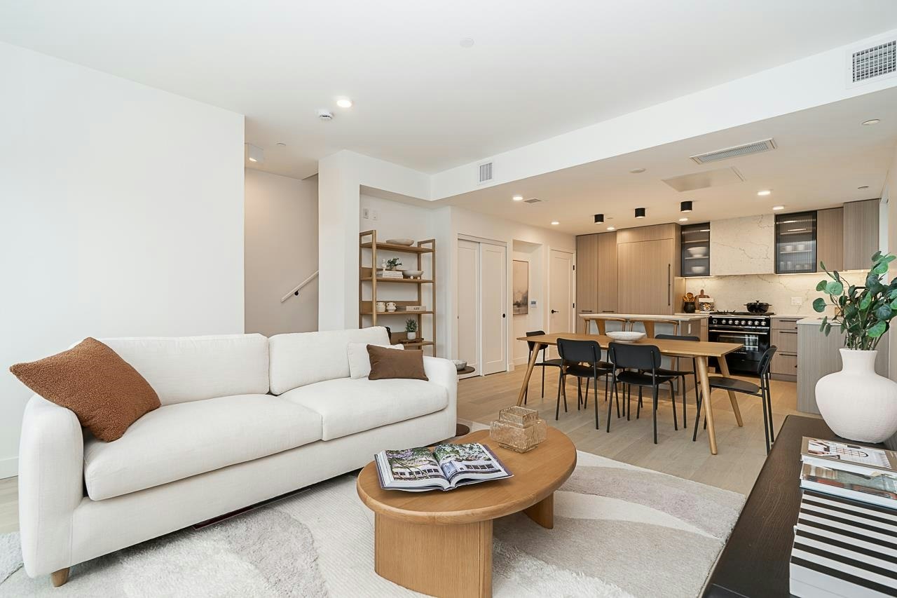 101-157 W King Edward Avenue, Vancouver, BC, V5Y 2H8