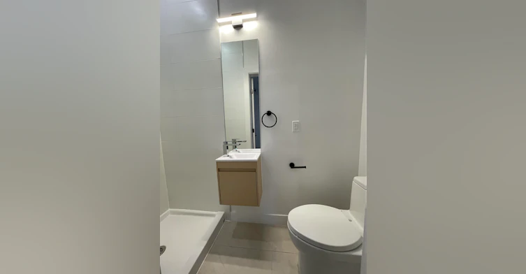 TH18-8899 Spires Road, Richmond, BC, V6Y 0N5 - 3