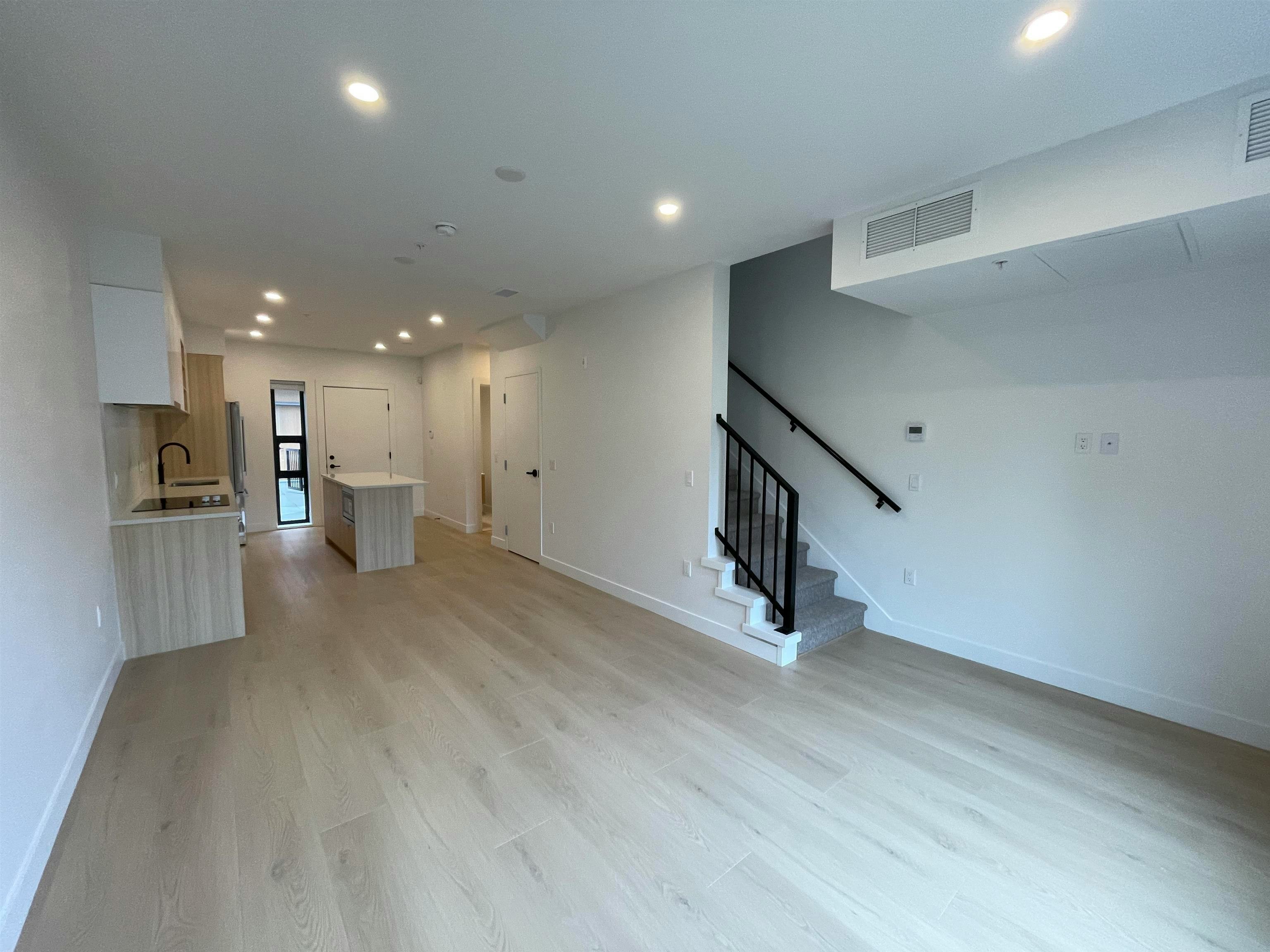 TH18-8899 Spires Road, Richmond, BC, V6Y 0N5 - 22