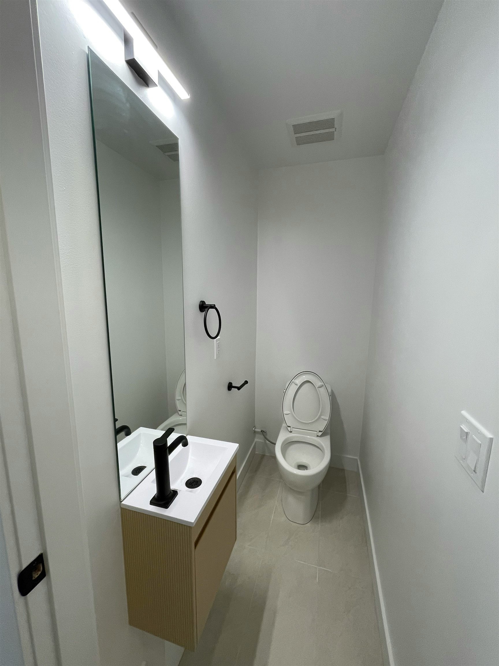TH18-8899 Spires Road, Richmond, BC, V6Y 0N5 - 20