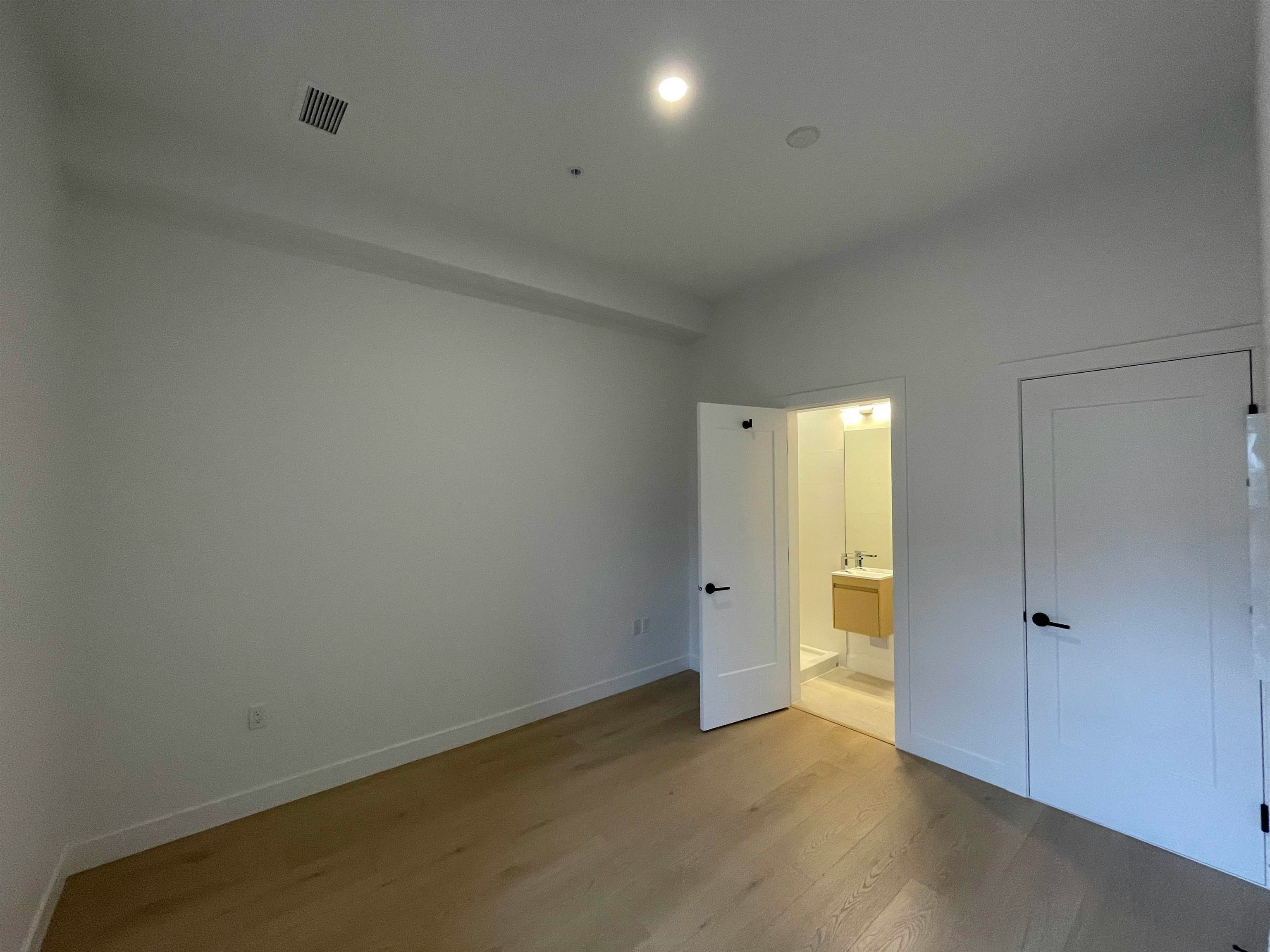 TH18-8899 Spires Road, Richmond, BC, V6Y 0N5 - 21