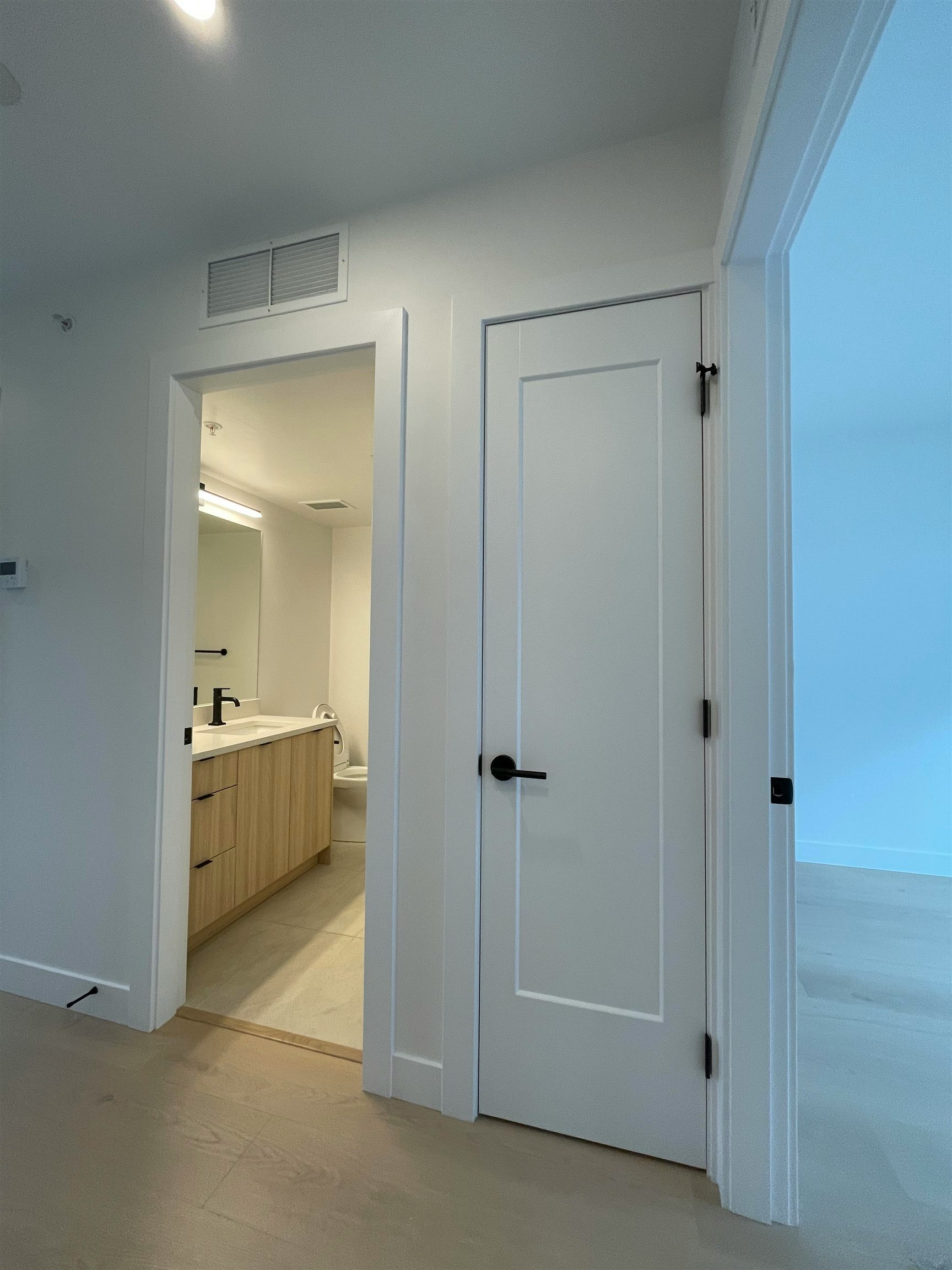 TH18-8899 Spires Road, Richmond, BC, V6Y 0N5 - 8