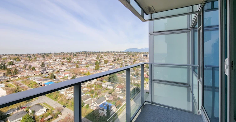 2501-8131 Nunavut Lane, Vancouver, BC, V5X 0E2 - 5