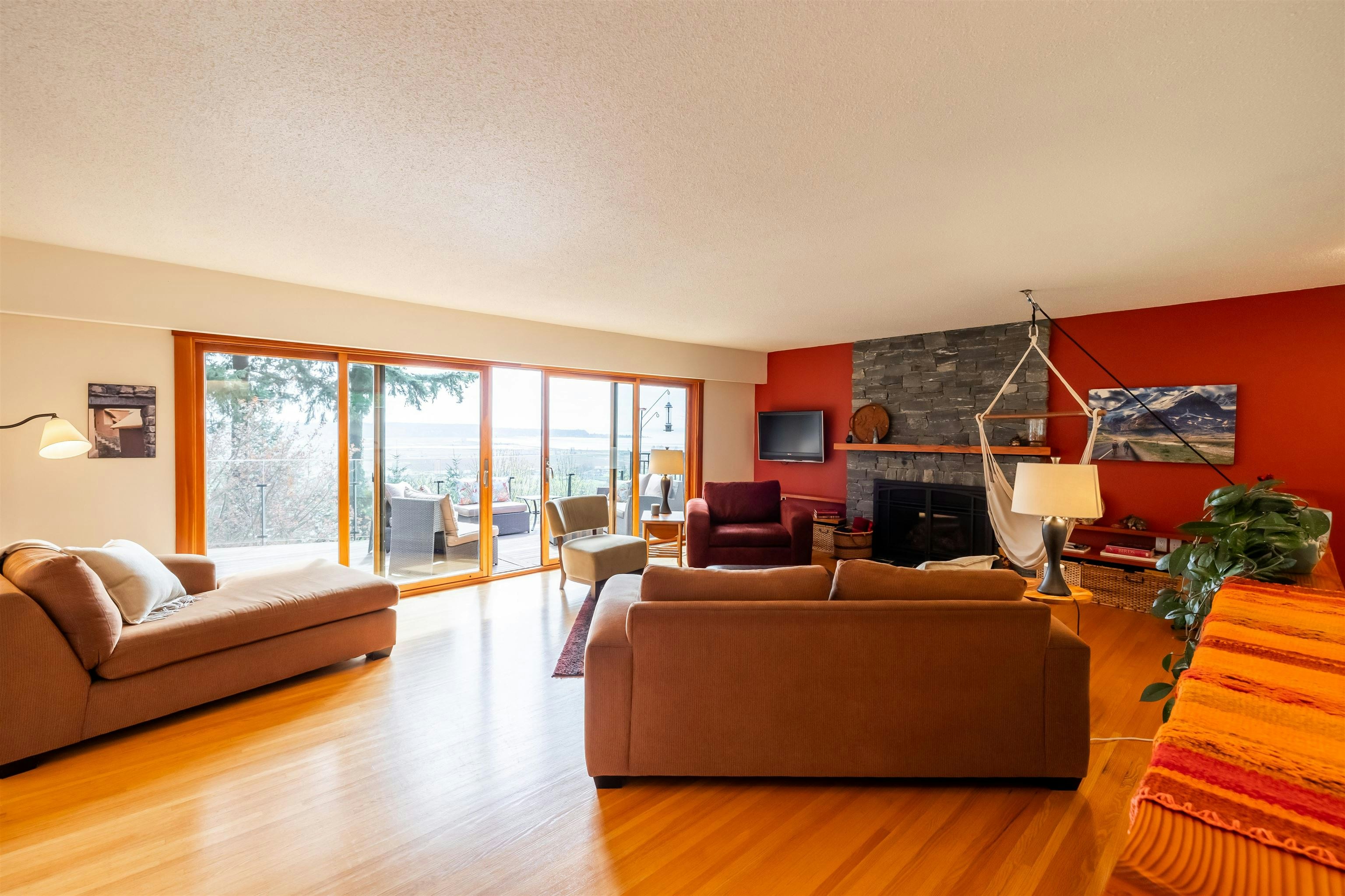 13464 56 Avenue - 5