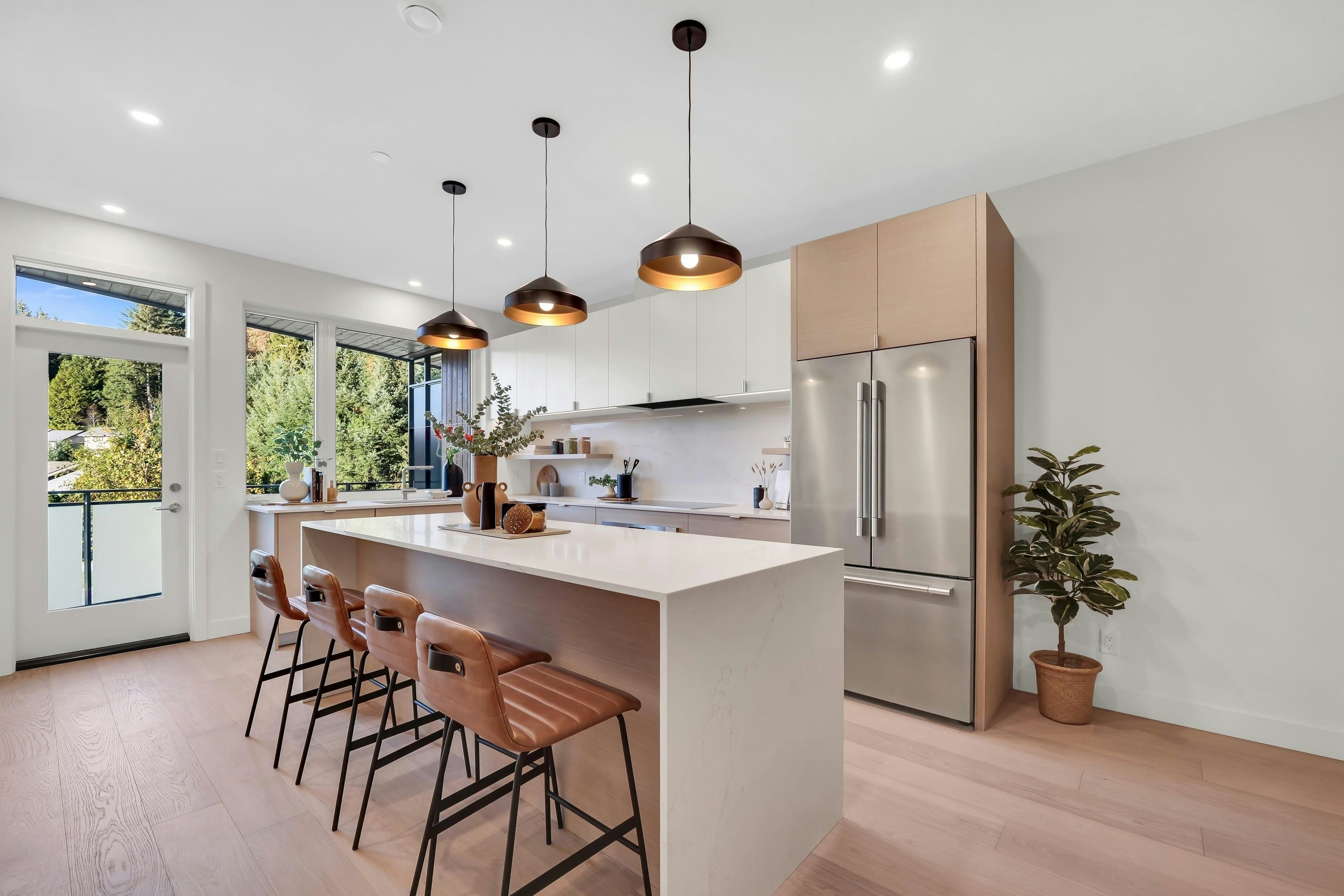 2305 Mamquam Road - 2