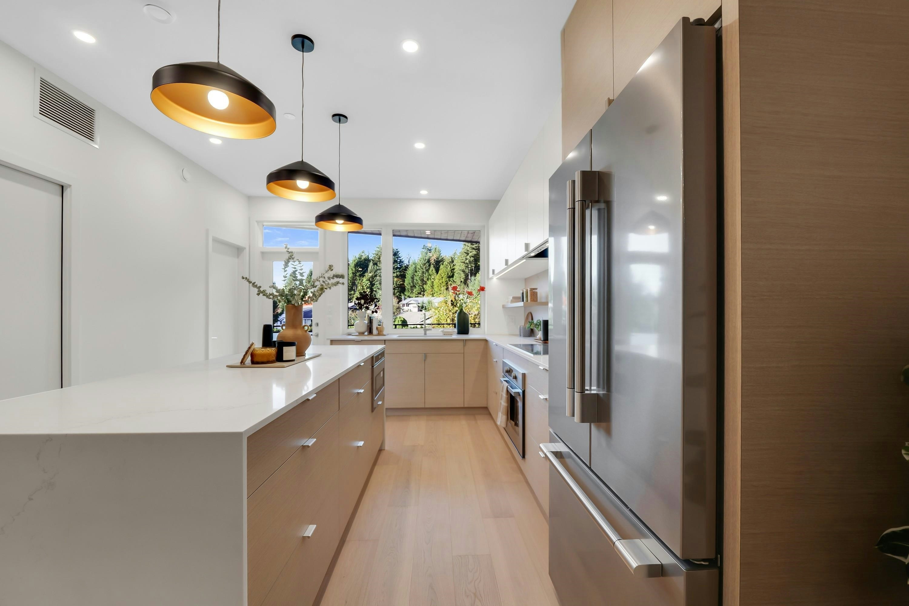 2305 Mamquam Road - 5