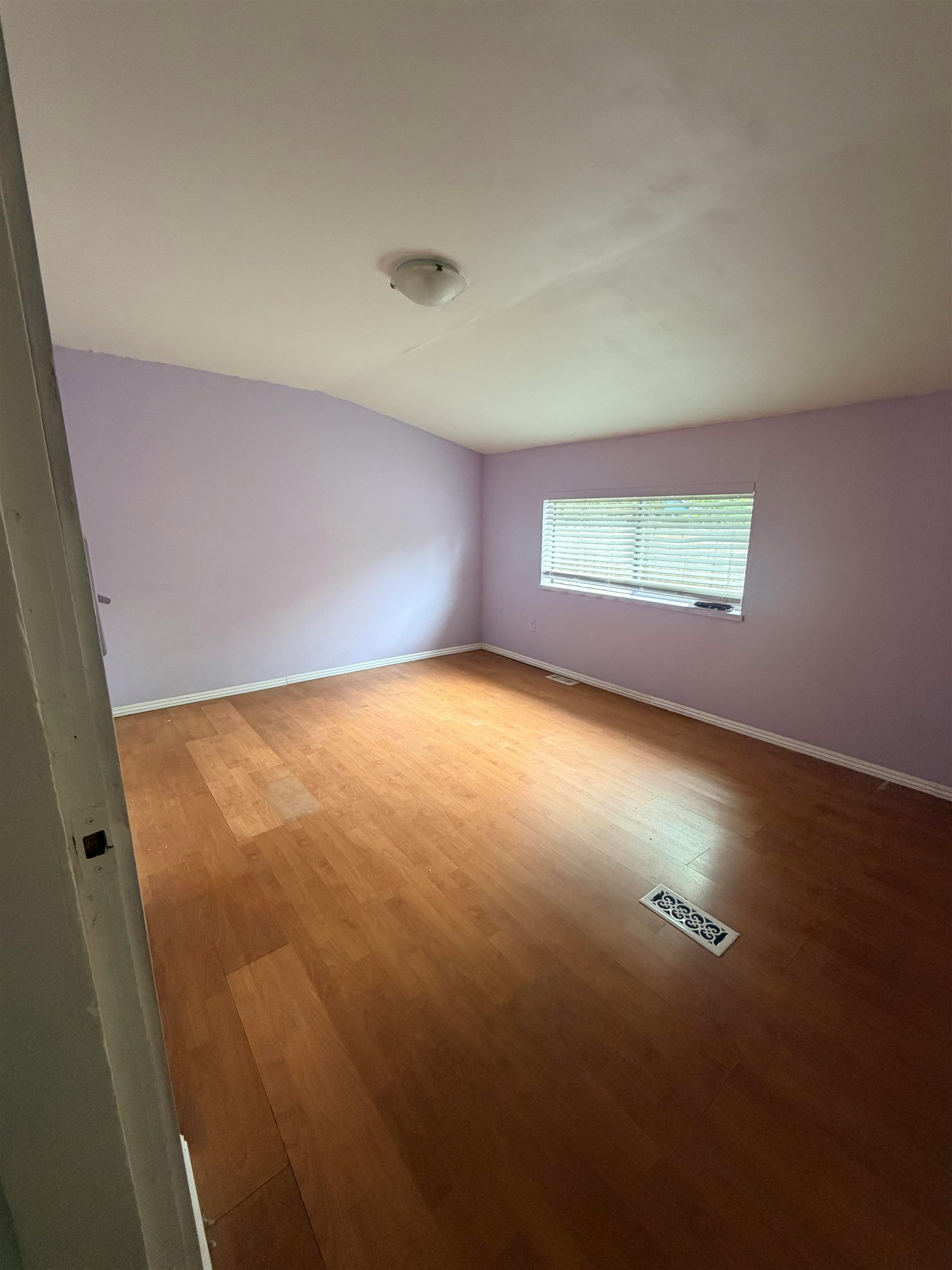 Barnsdale St, Maple Ridge, BC, V2X 6N5 - 3