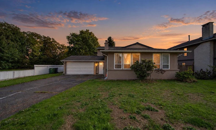 10180 Cornerbrook Crescent