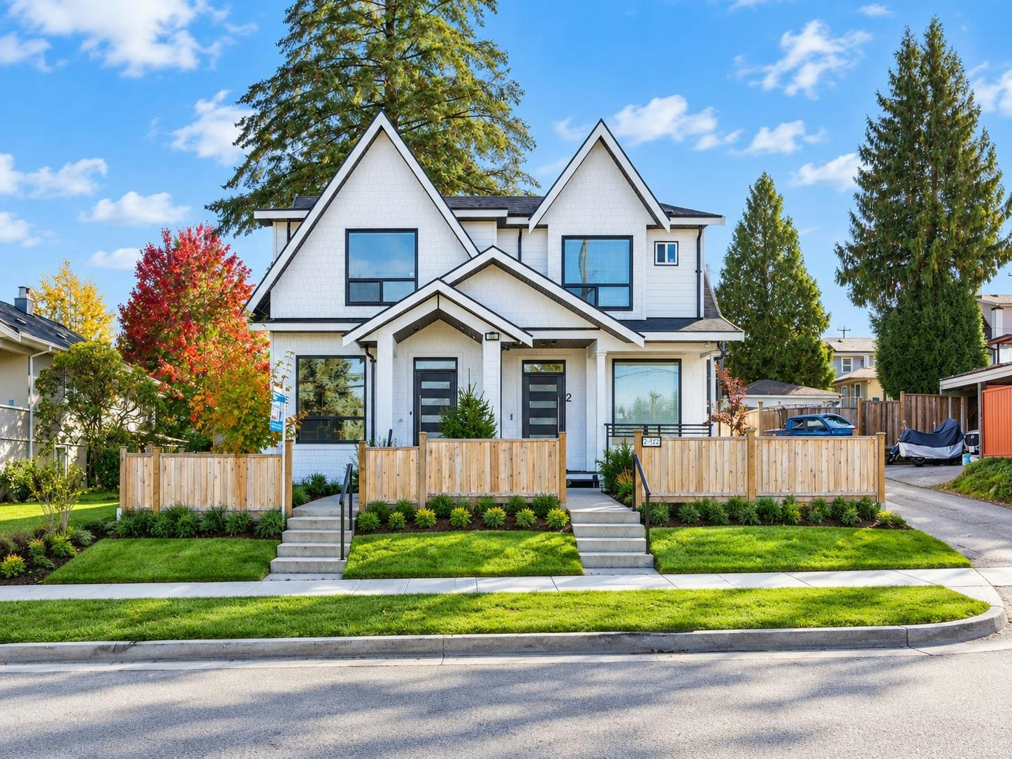 1-122 Eighth Avenue, New Westminster, BC, V3L 1X8