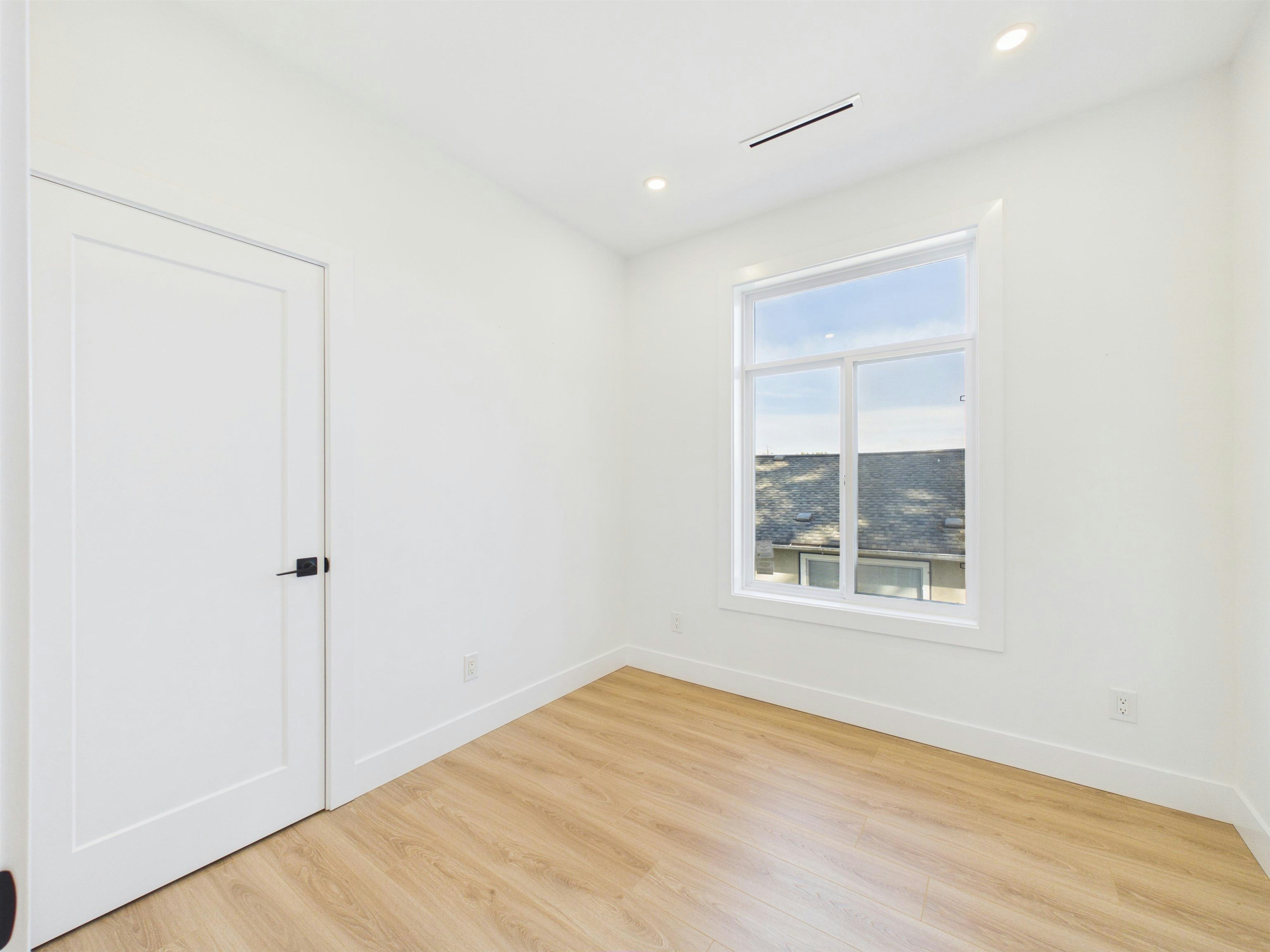 1-122 Eighth Avenue, New Westminster, BC, V3L 1X8 - 29