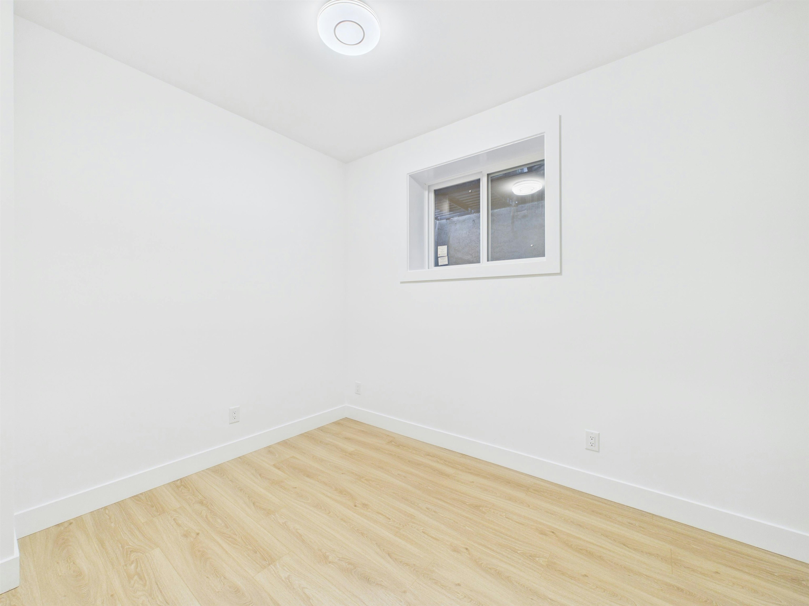 1-122 Eighth Avenue, New Westminster, BC, V3L 1X8 - 38