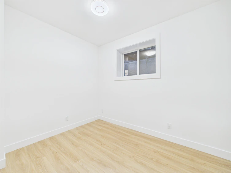 1-122 Eighth Avenue, New Westminster, BC, V3L 1X8 - 38